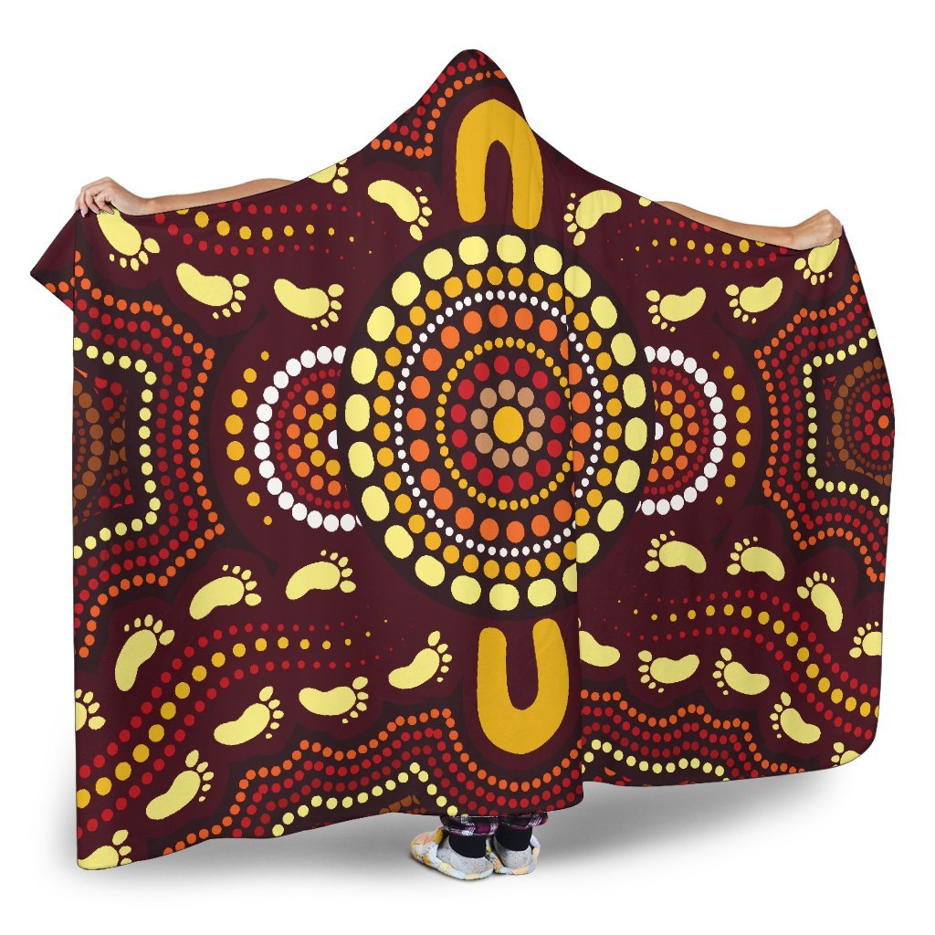hooded-blanket-indigenous-circle-footprint