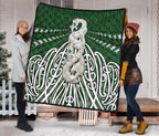 maori-moko-tattoo-premium-quilt-manaia-pounamu
