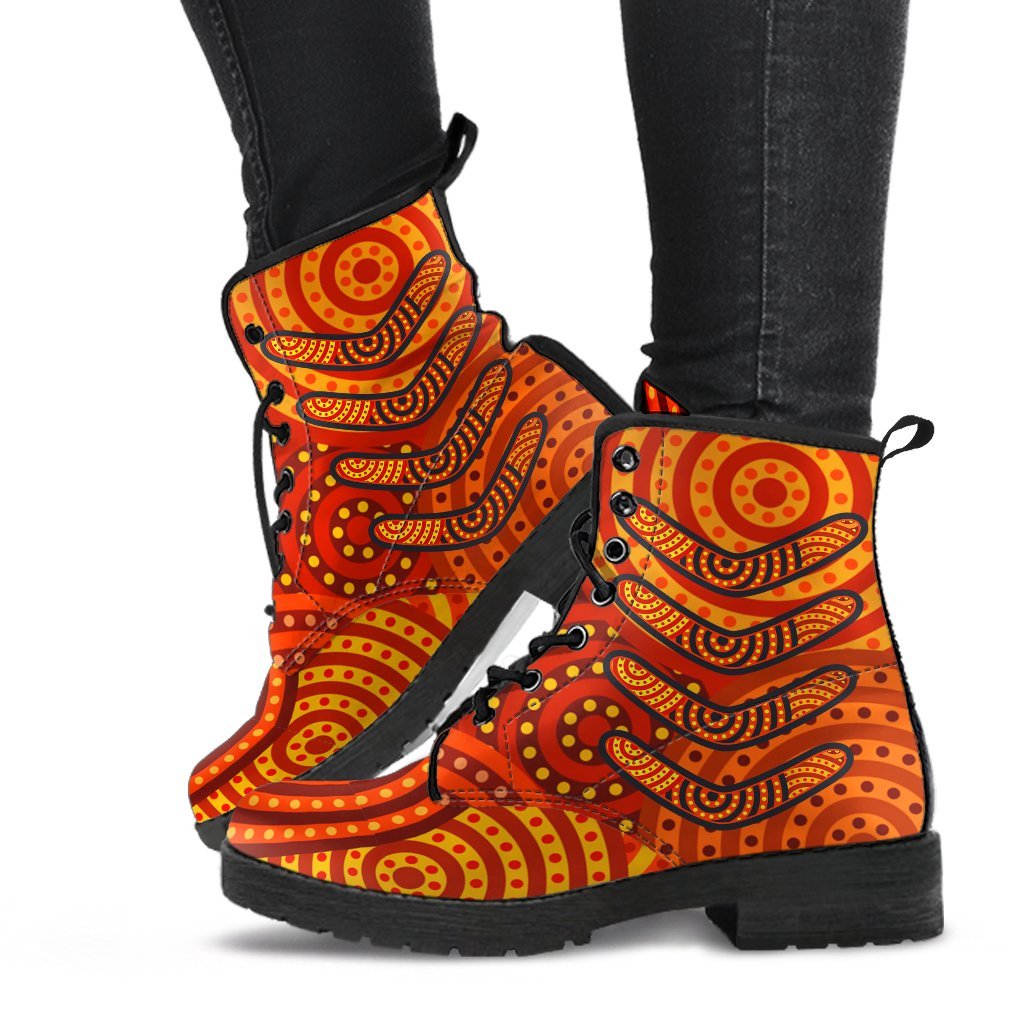 aboriginal-leather-boots-aboriginal-boomerangs-and-dot-circle