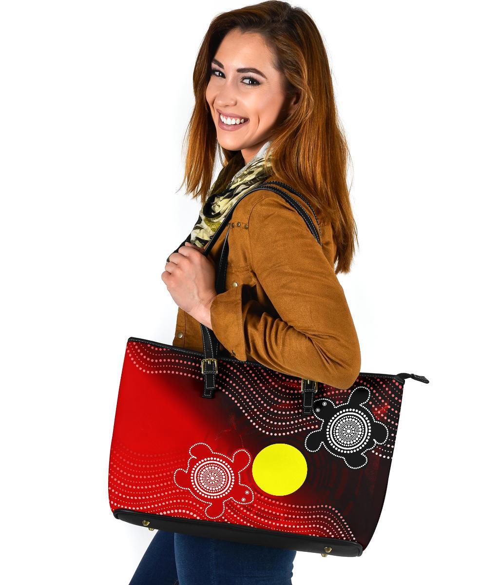 aboriginal-leather-tote-bag-indigenous-circle-dot-painting-style