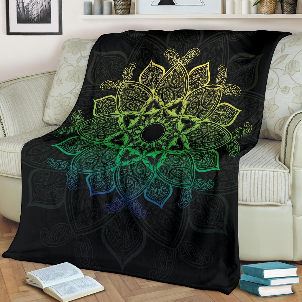 maori-mandala-blanket-green