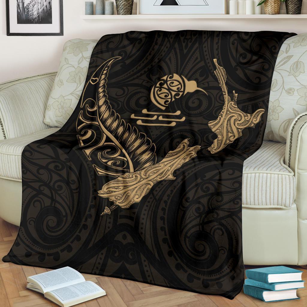 new-zealand-heart-premium-blanket-map-kiwi-mix-silver-fern-gold
