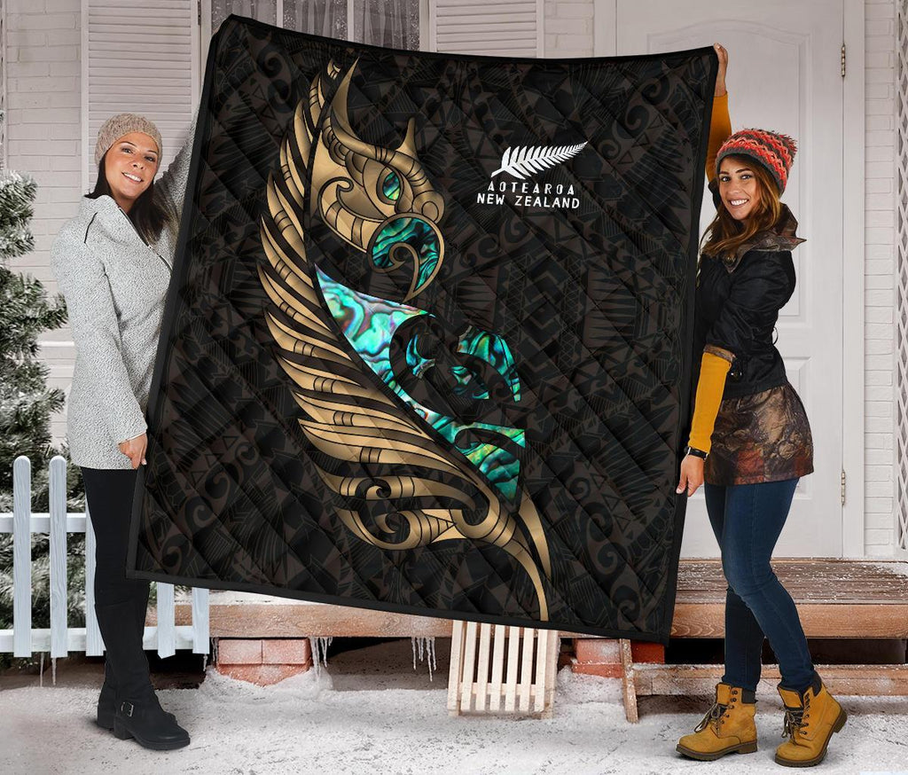 new-zealand-premium-quilt-manaia-paua-fern-wing-gold