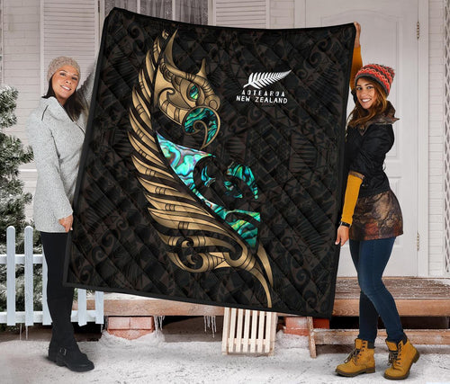 new-zealand-premium-quilt-manaia-paua-fern-wing-gold