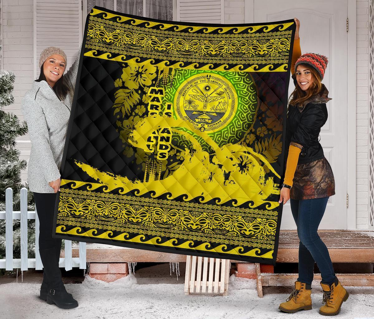 marshall-island-quilt-wave-yellow-design