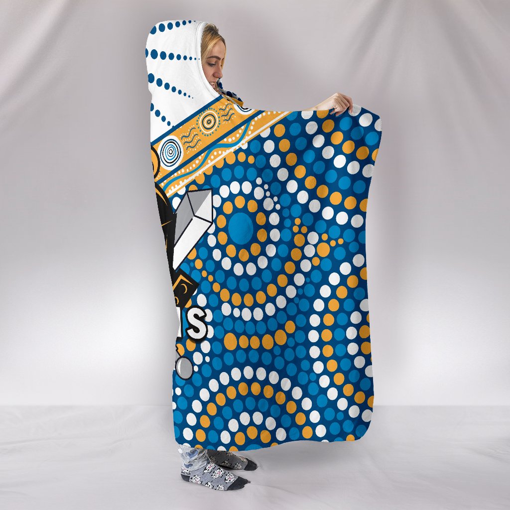 titans-knight-hooded-blanket-gold-coast