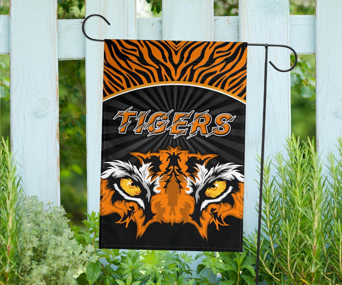 wests-flag-rugby-tigers