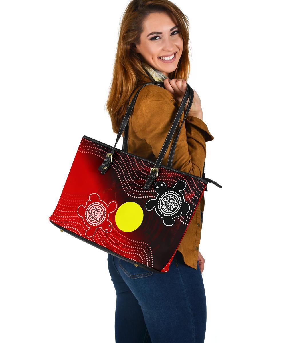aboriginal-leather-tote-bag-indigenous-circle-dot-painting-style