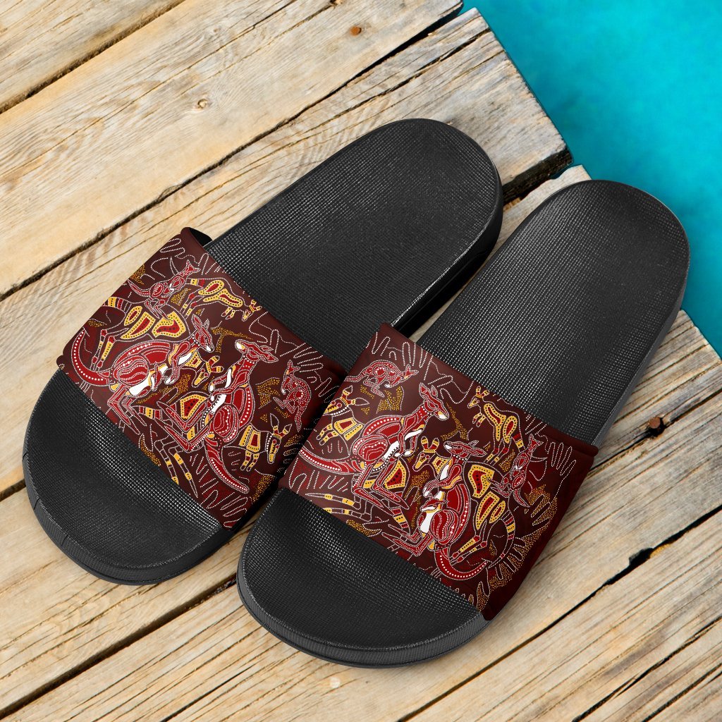 aboriginal-slide-sandals-kangaroo-family-with-hand-art