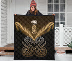 maori-manaia-new-zealand-premium-quilt-gold