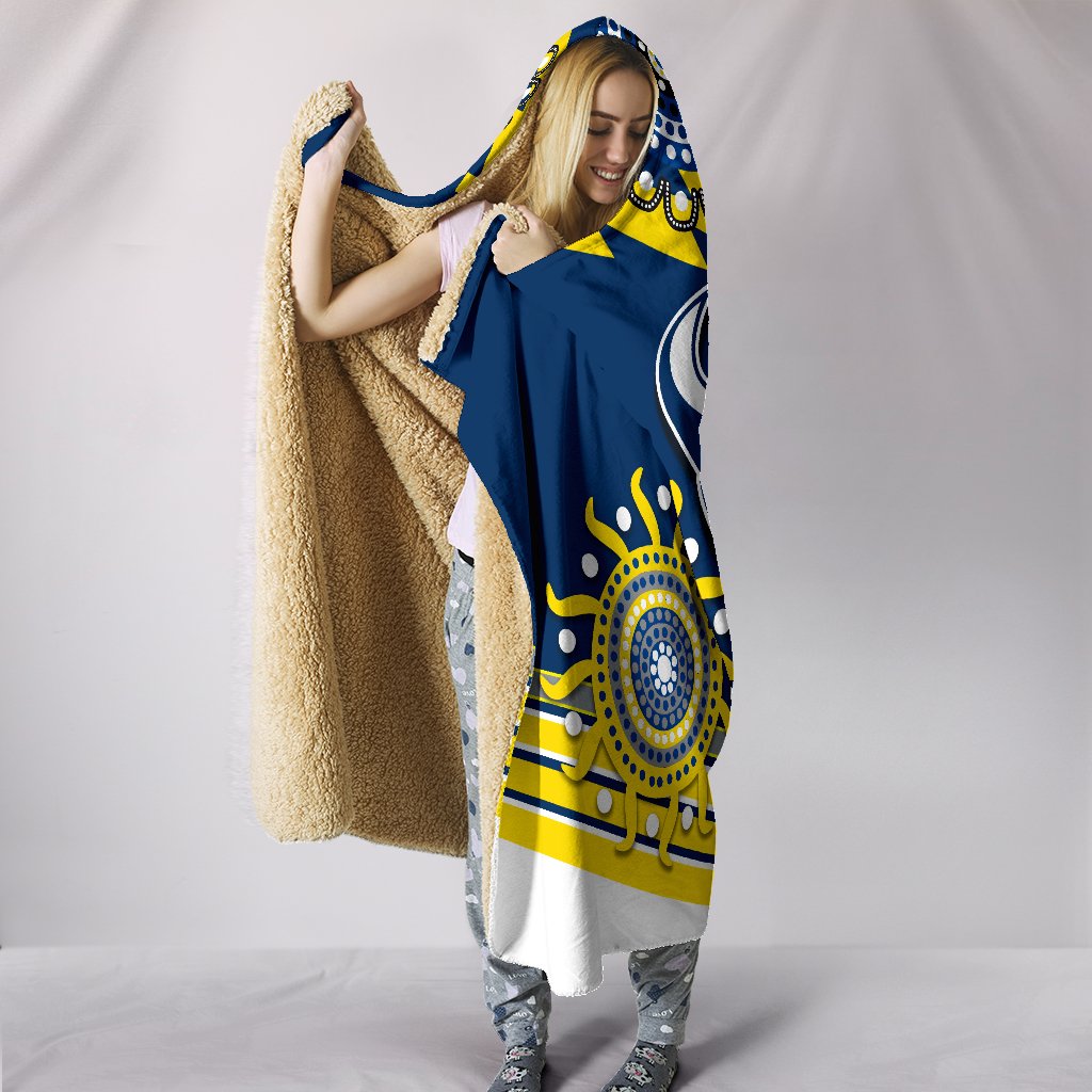 proud-cowboys-hooded-blanket-indigenous-north-queensland