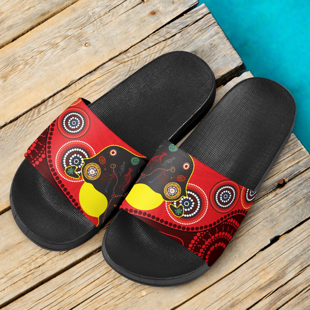 slide-sandals-australia-map-aboriginal-dot-painting