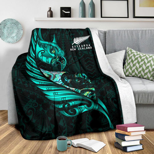 new-zealand-premium-blanket-manaia-paua-fern-wing-turquoise