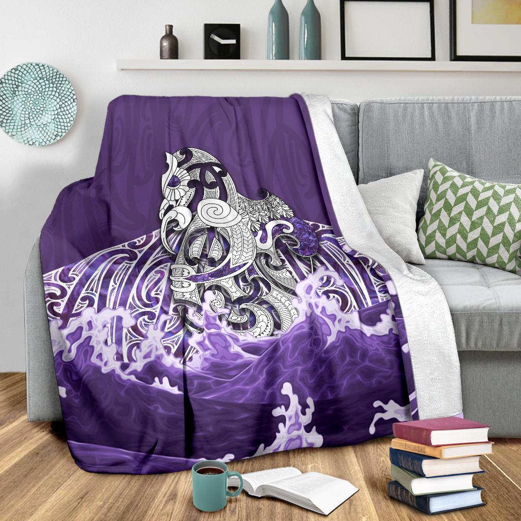 maori-manaia-the-blue-sea-premium-blanket-purple