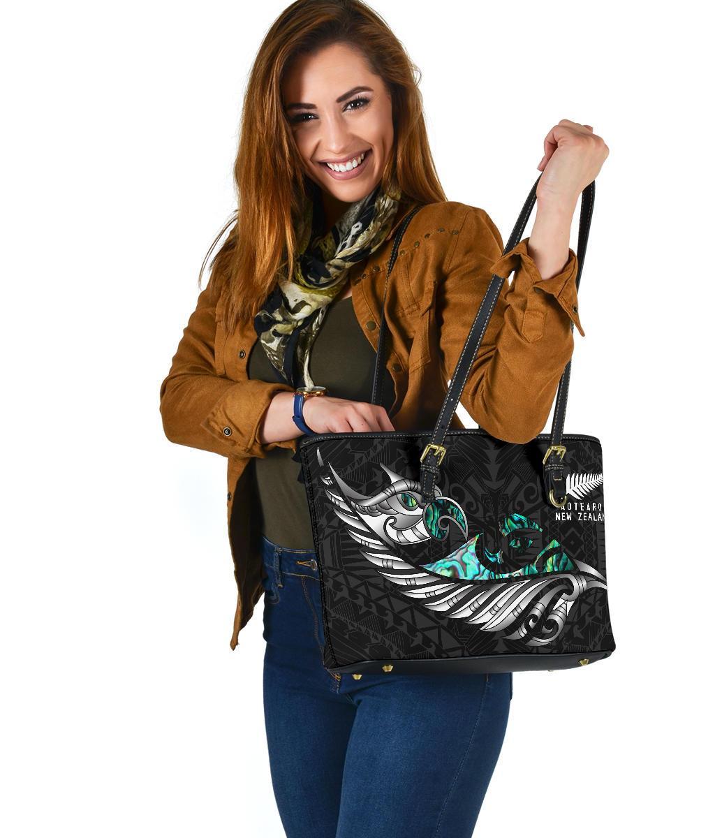 new-zealand-small-leather-bag-manaia-paua-fern-wing-white
