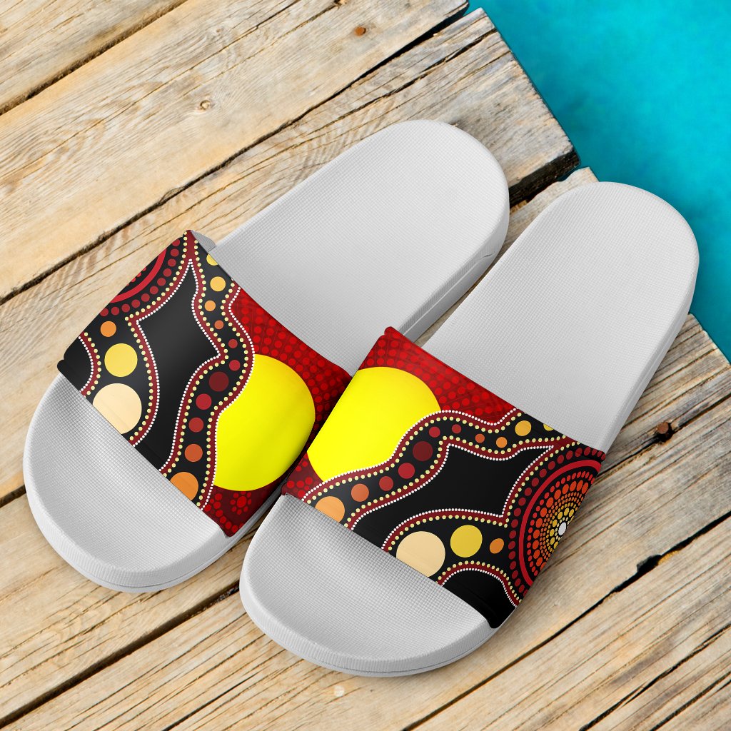 slide-sandals-australia-indigenous-flag-circle-dot-painting-art-white