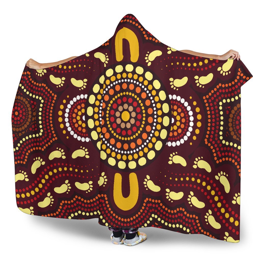 hooded-blanket-indigenous-circle-footprint