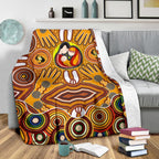 blankets-aboriginal-family-with-dot-painting-art