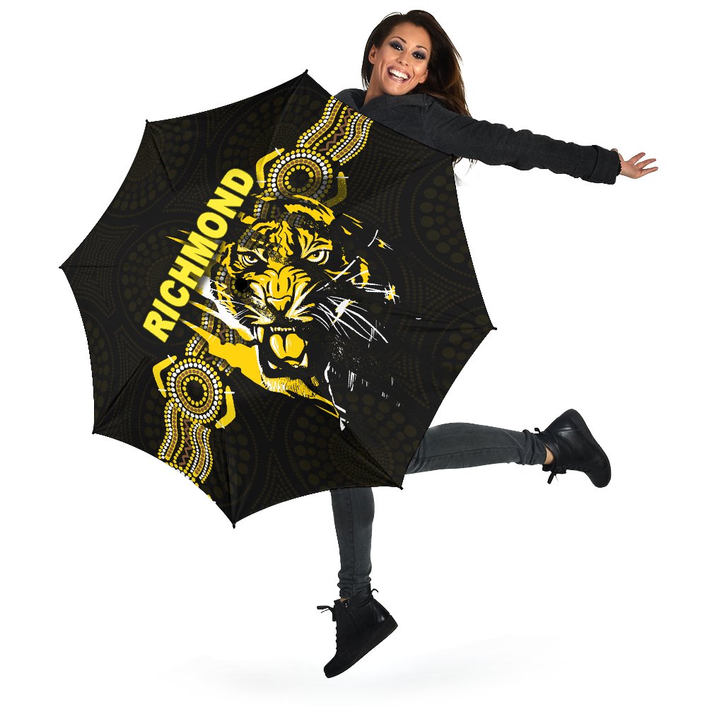 richmond-umbrella-power-tigers-indigenous