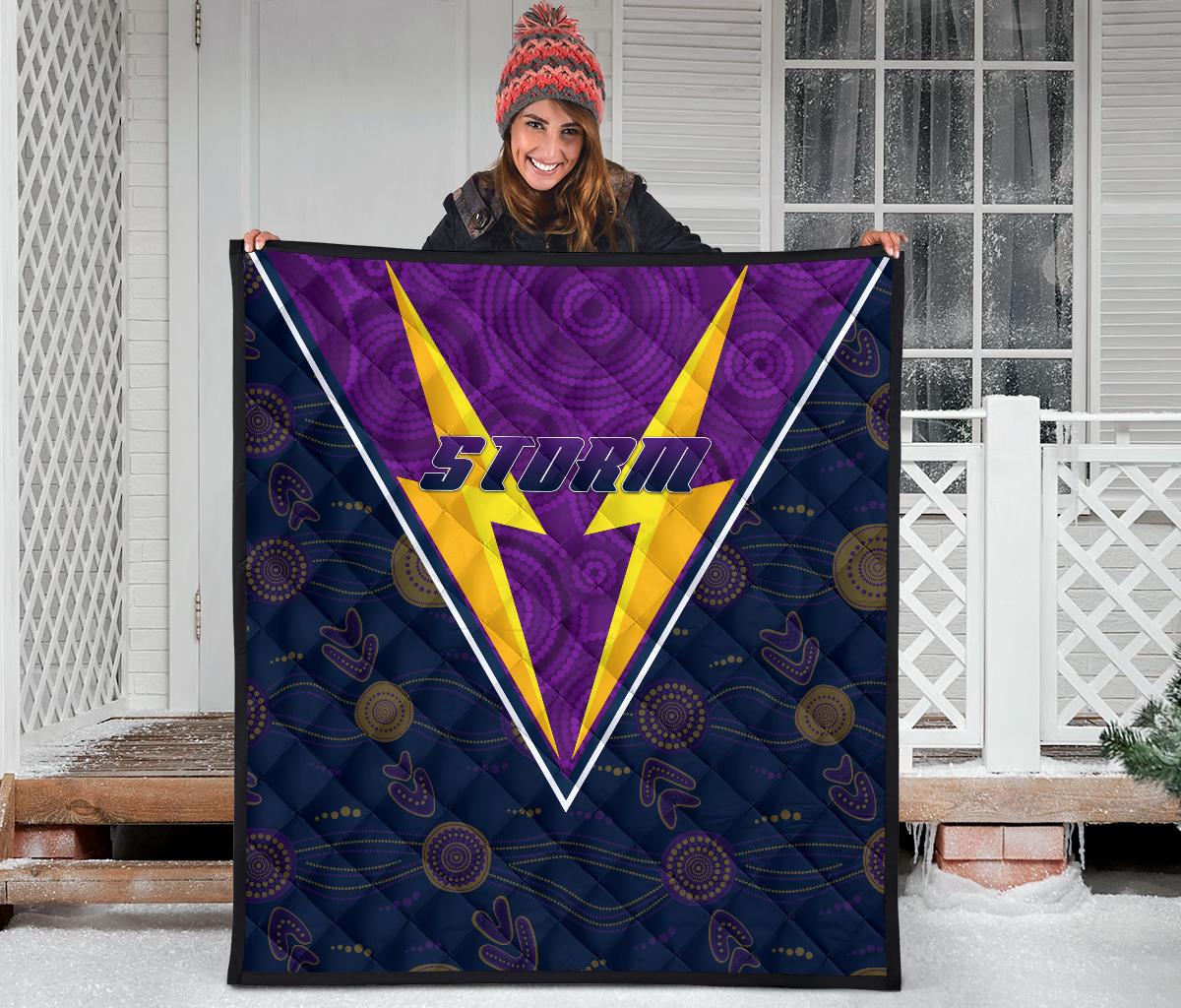 storm-premium-quilt-indigenous-artsy-style