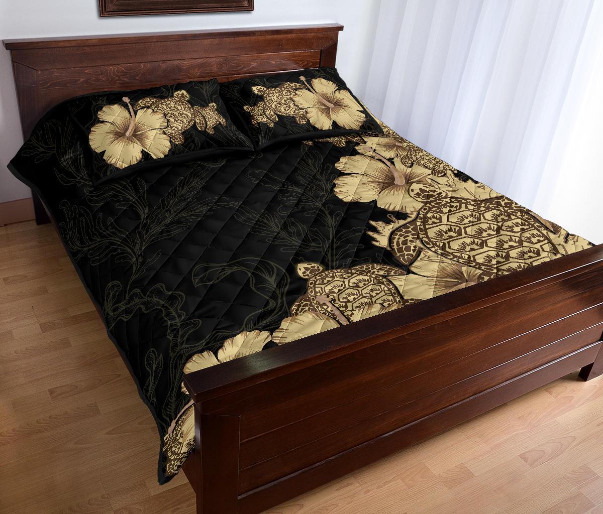 hibiscus-plumeria-golden-turtle-quilt-bed-set