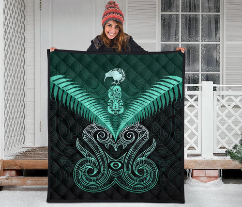 maori-manaia-new-zealand-premium-quilt-turquoise
