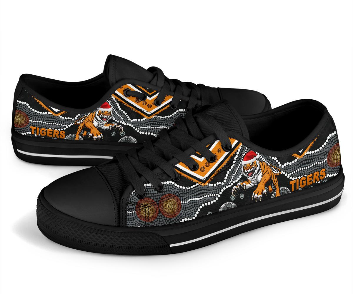wests-christmas-low-top-shoe-tigers-indigenous