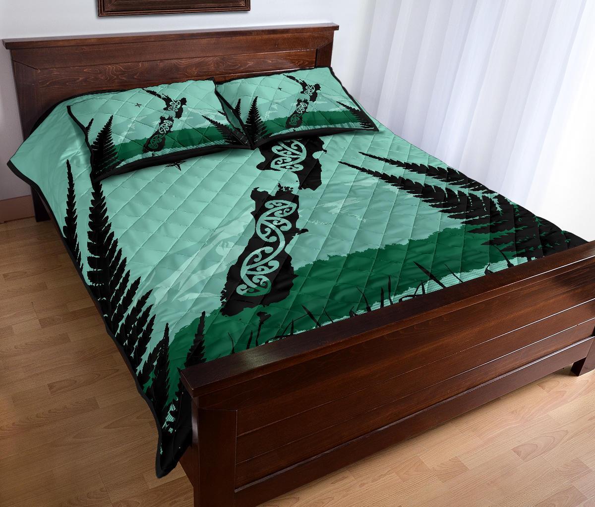 new-zealand-map-x-silver-fern-quilt-bed-set