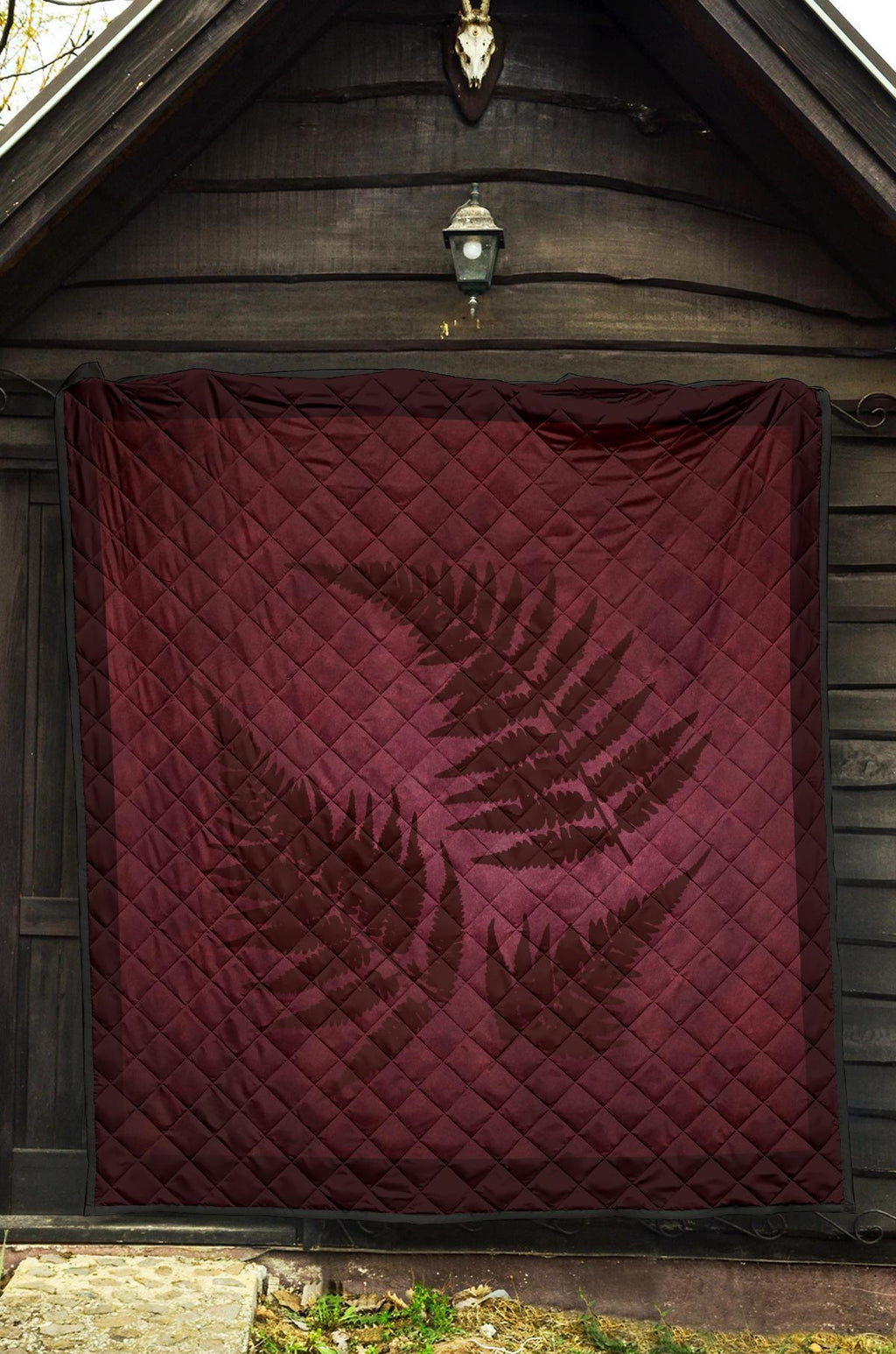 silver-fern-red-style-quilt