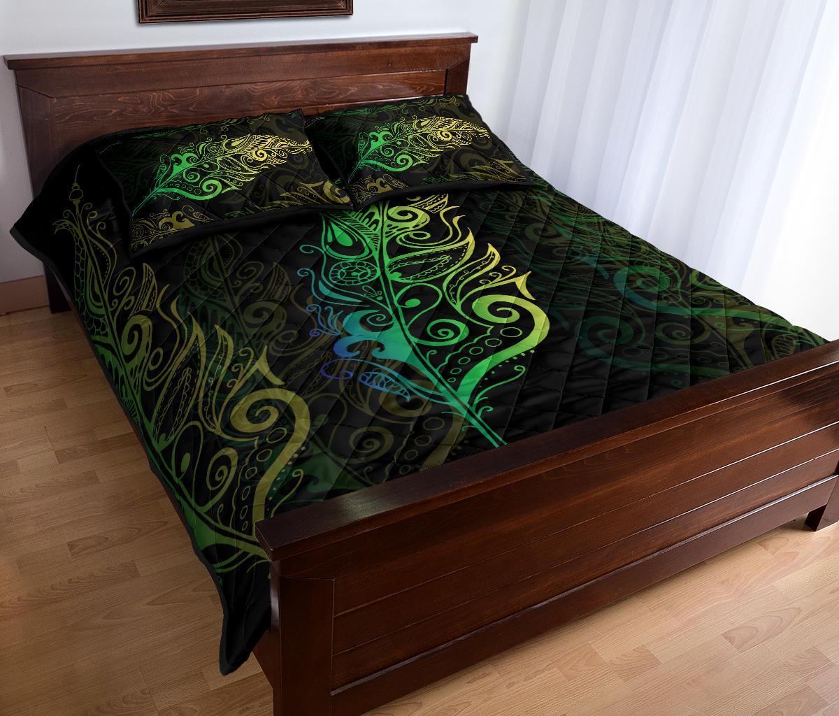 light-silver-fern-new-zealand-quilt-bed-set-green