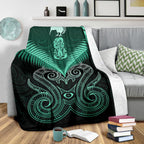 maori-manaia-new-zealand-premium-blanket-turquoise