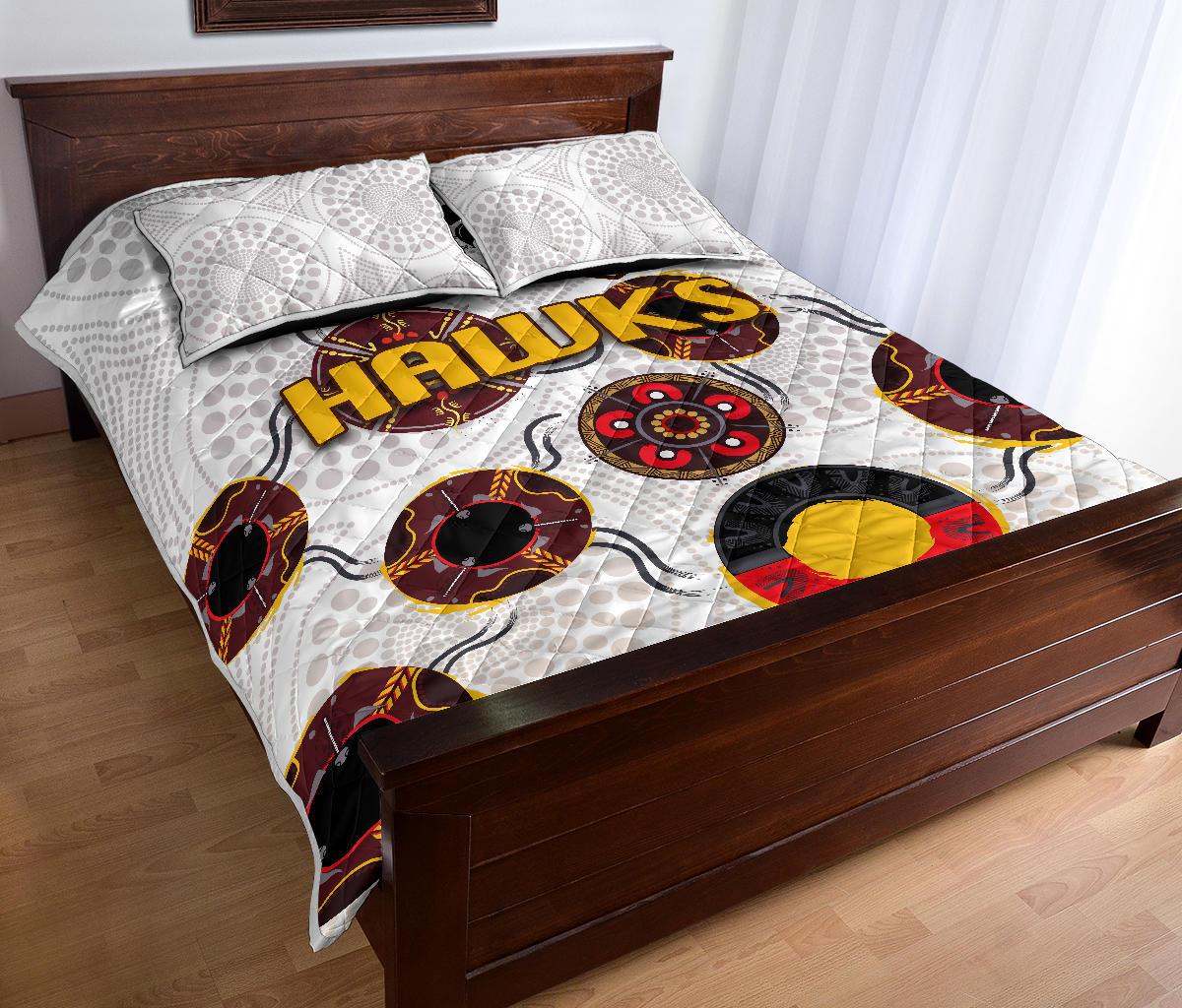 hawthorn-quilt-bed-set-hawks-indigenous-white