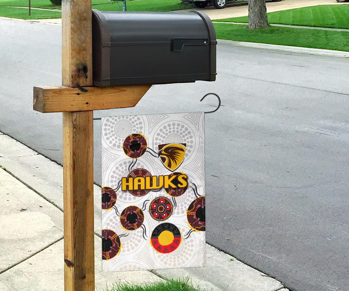 hawthorn-flag-hawks-indigenous-white