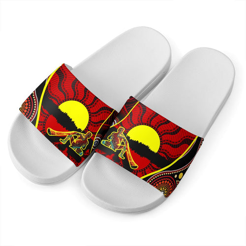 slide-sandals-australia-aboriginal-dots-with-didgeridoo-white