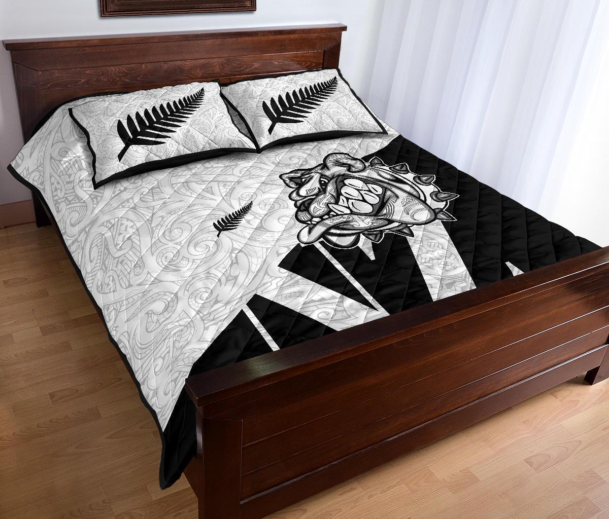 aotearoa-bulldog-maori-quilt-bed-set-white