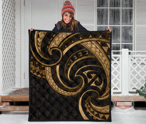 new-zealand-maori-mangopare-premium-quilt-polynesian-gold
