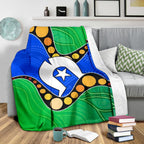 torres-strait-islands-premium-blanket-flag-with-aboriginal-patterns