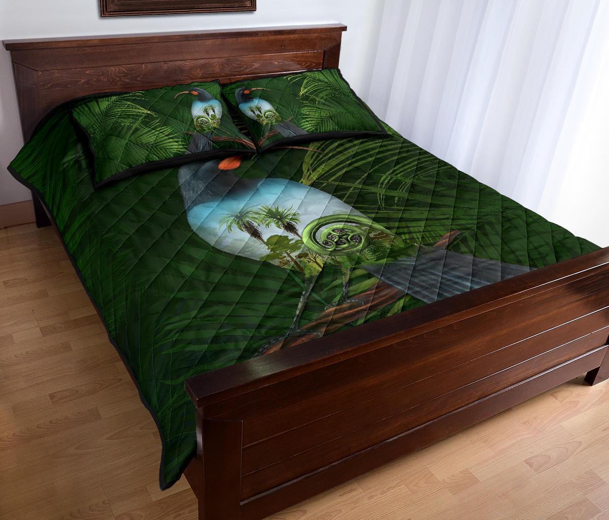 huia-bird-new-zealand-quilt-bed-set