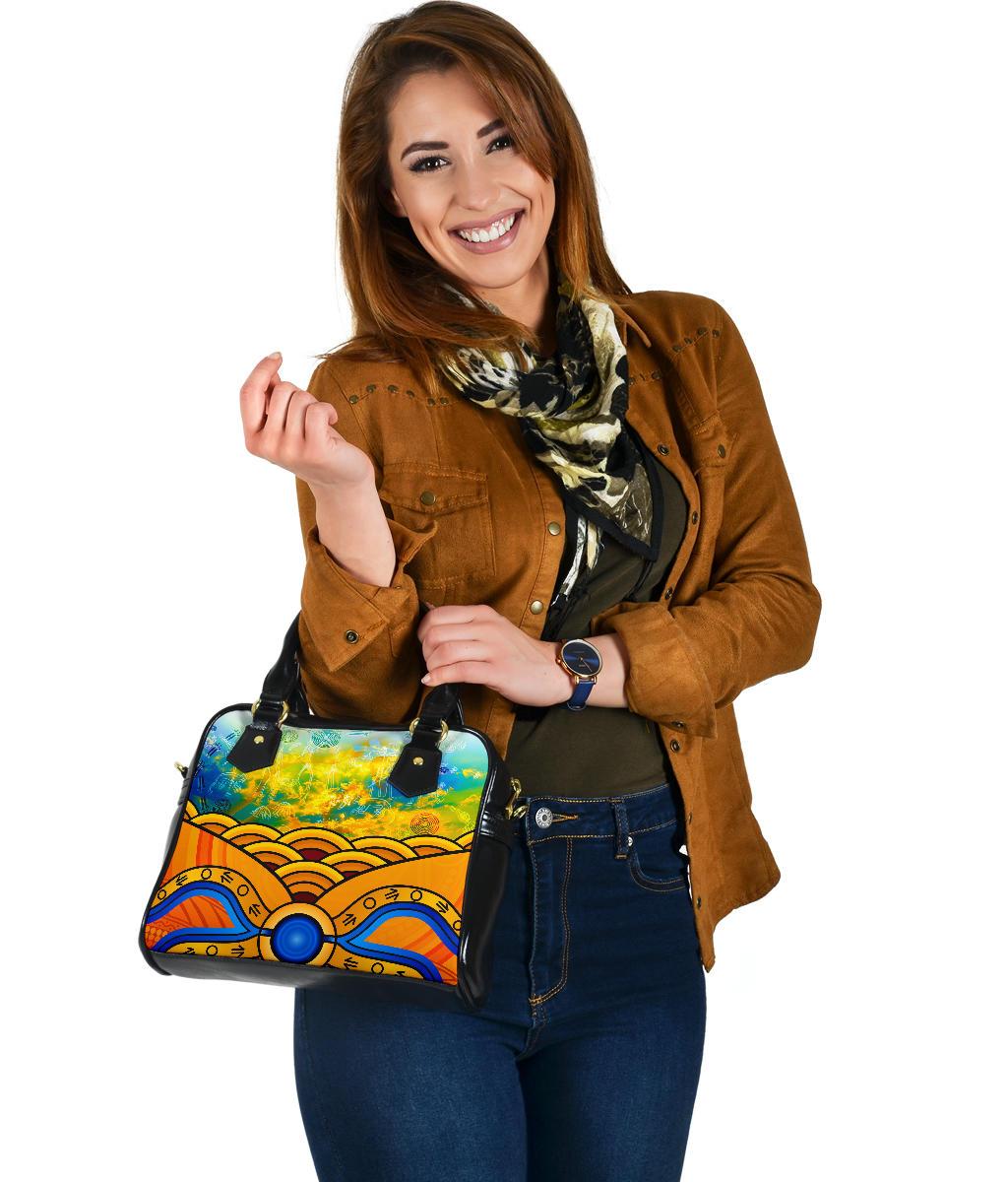 Aboriginal Shoulder Handbag, Australia Kangaroo Sky - Vibe Hoodie