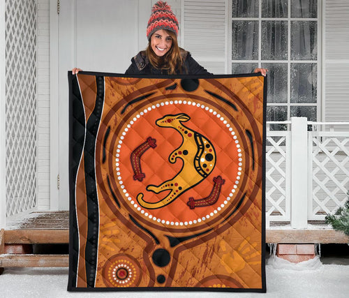 aboriginal-premium-quilt-indigenous-snake-hand-brown-color
