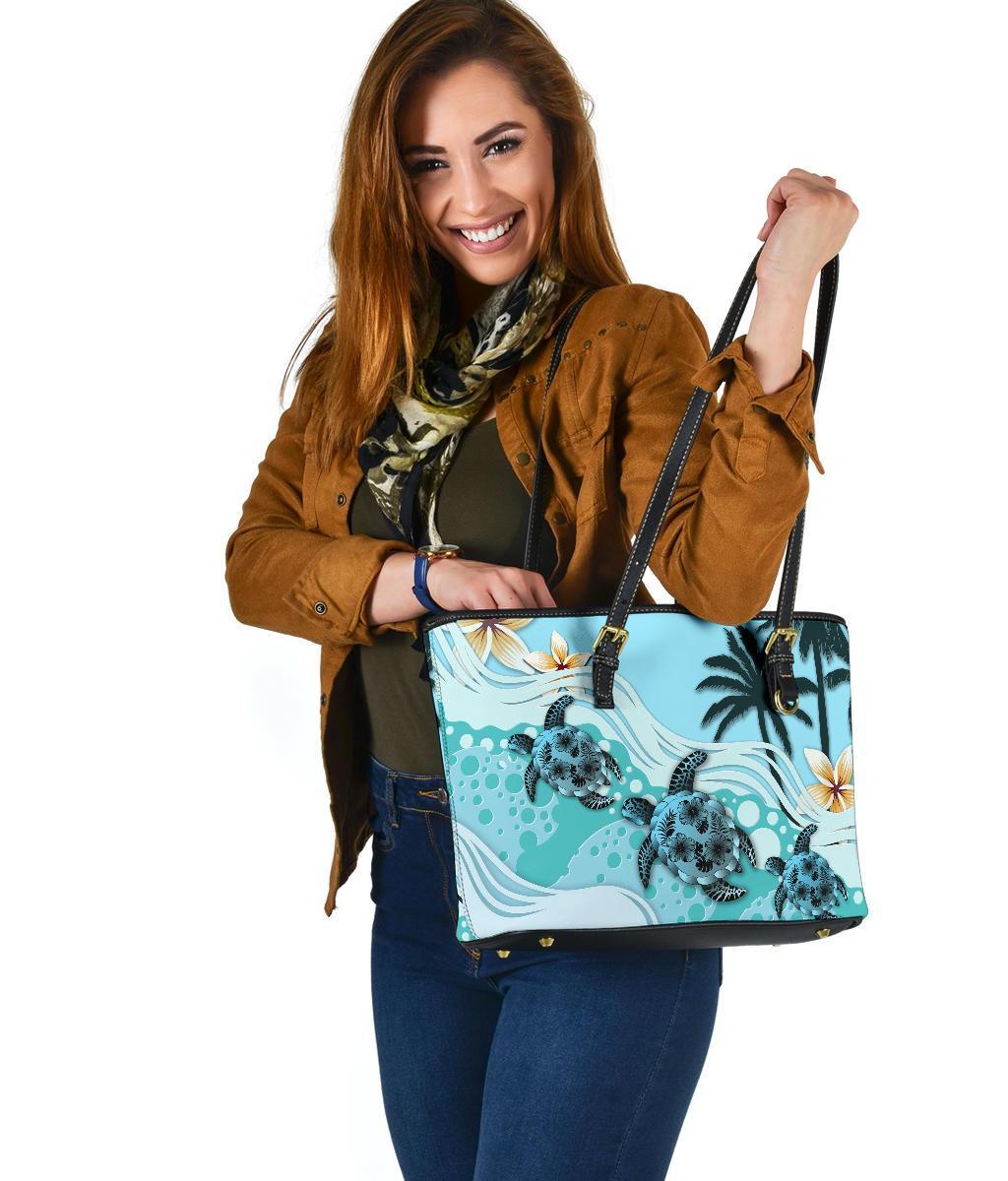 new-zealand-small-leather-tote-blue-turtle-hibiscus