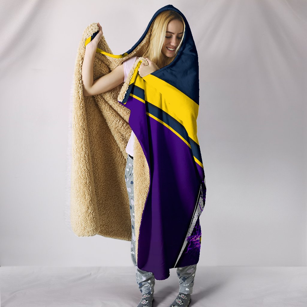 melbourne-hooded-blanket-thunder