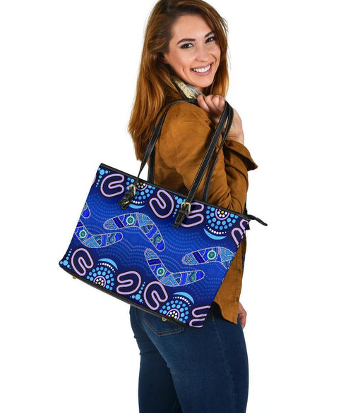 aboriginal-large-leather-tote-bag-boomerangs-and-dot-painting-art-ver02