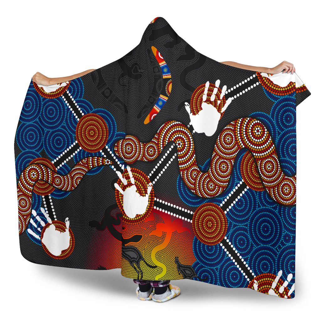 aboriginal-hooded-blanket-australian-boomerang-and-snake-indigenous-art