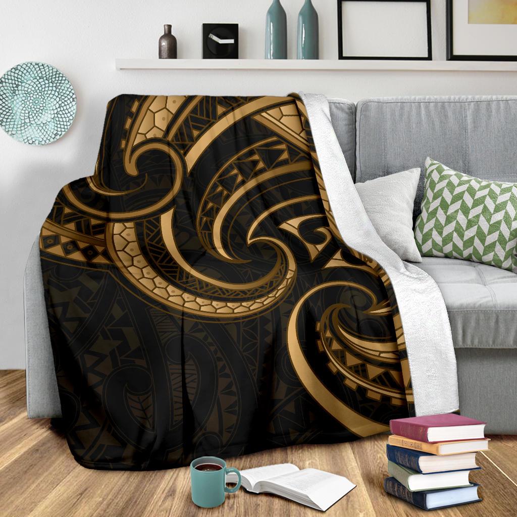 new-zealand-maori-mangopare-premium-blanket-polynesian-gold