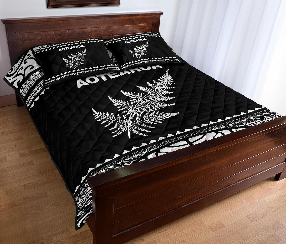 aotearoa-new-zealand-maori-quilt-bed-set-silver-fern-white
