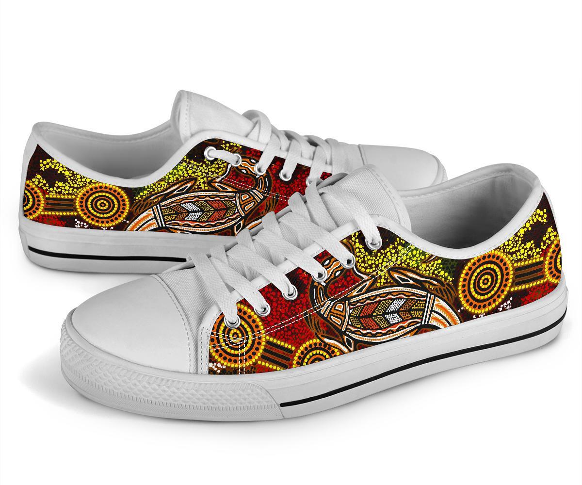 aboriginal-low-top-shoe-kangaroo-and-lizard-dot-painting-art-bn18