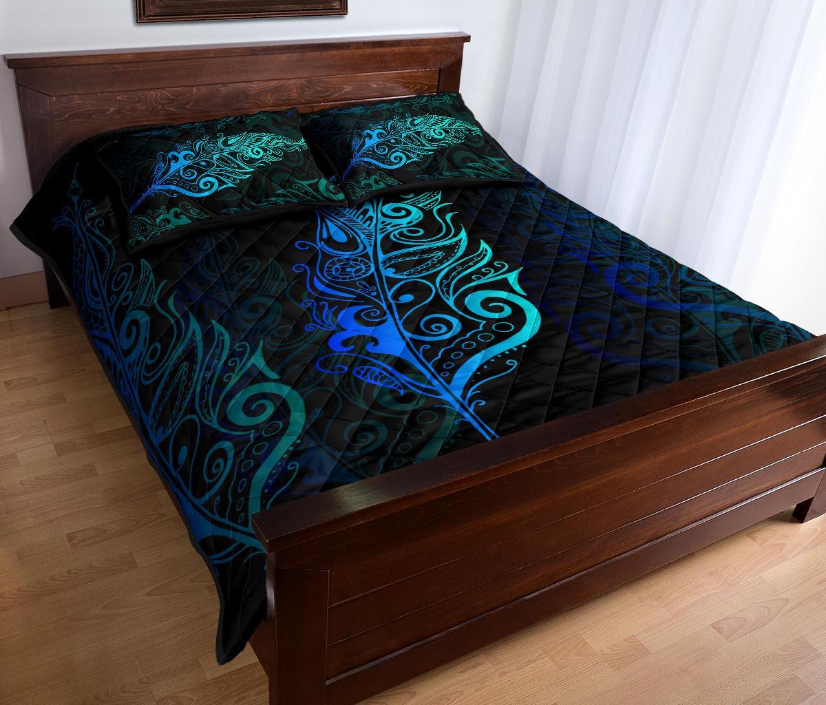 light-silver-fern-new-zealand-quilt-bed-set-blue