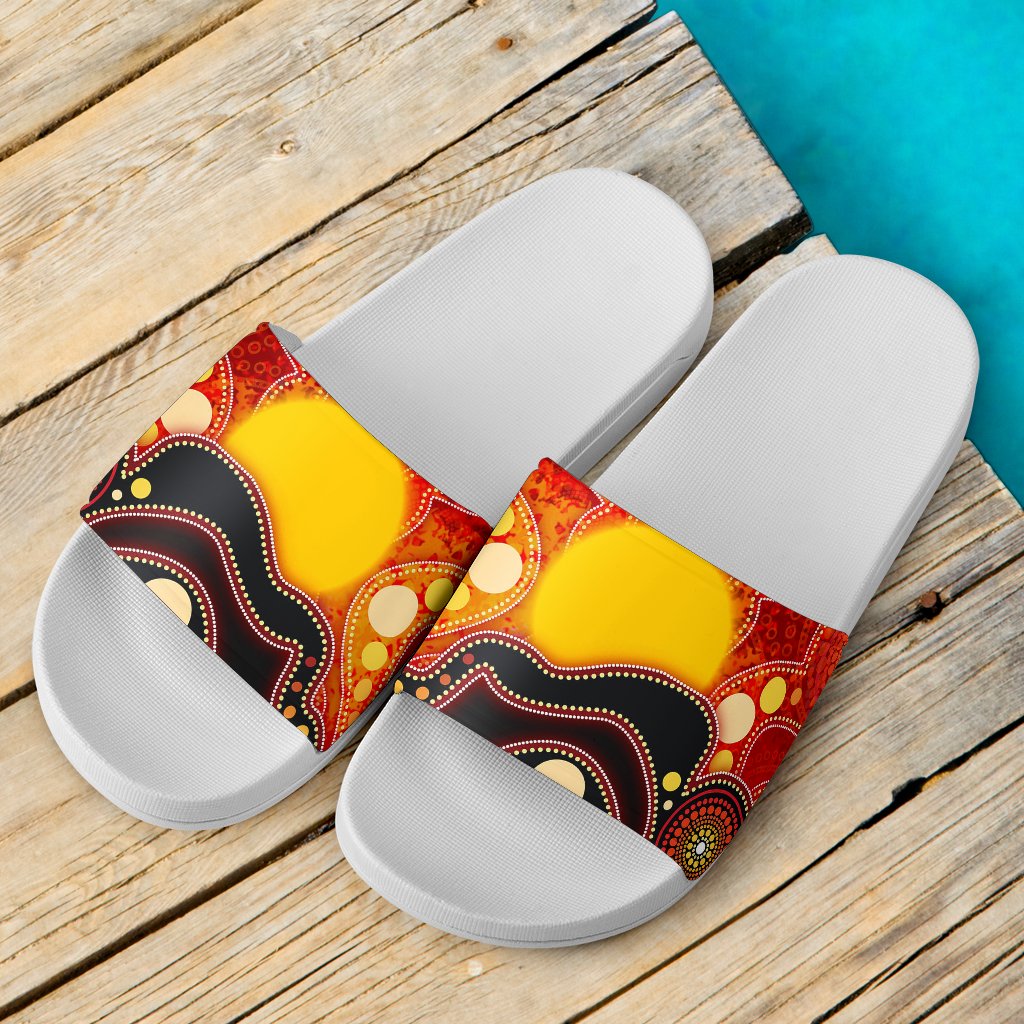 slide-sandals-aboriginal-flag-dot-painting-art-white