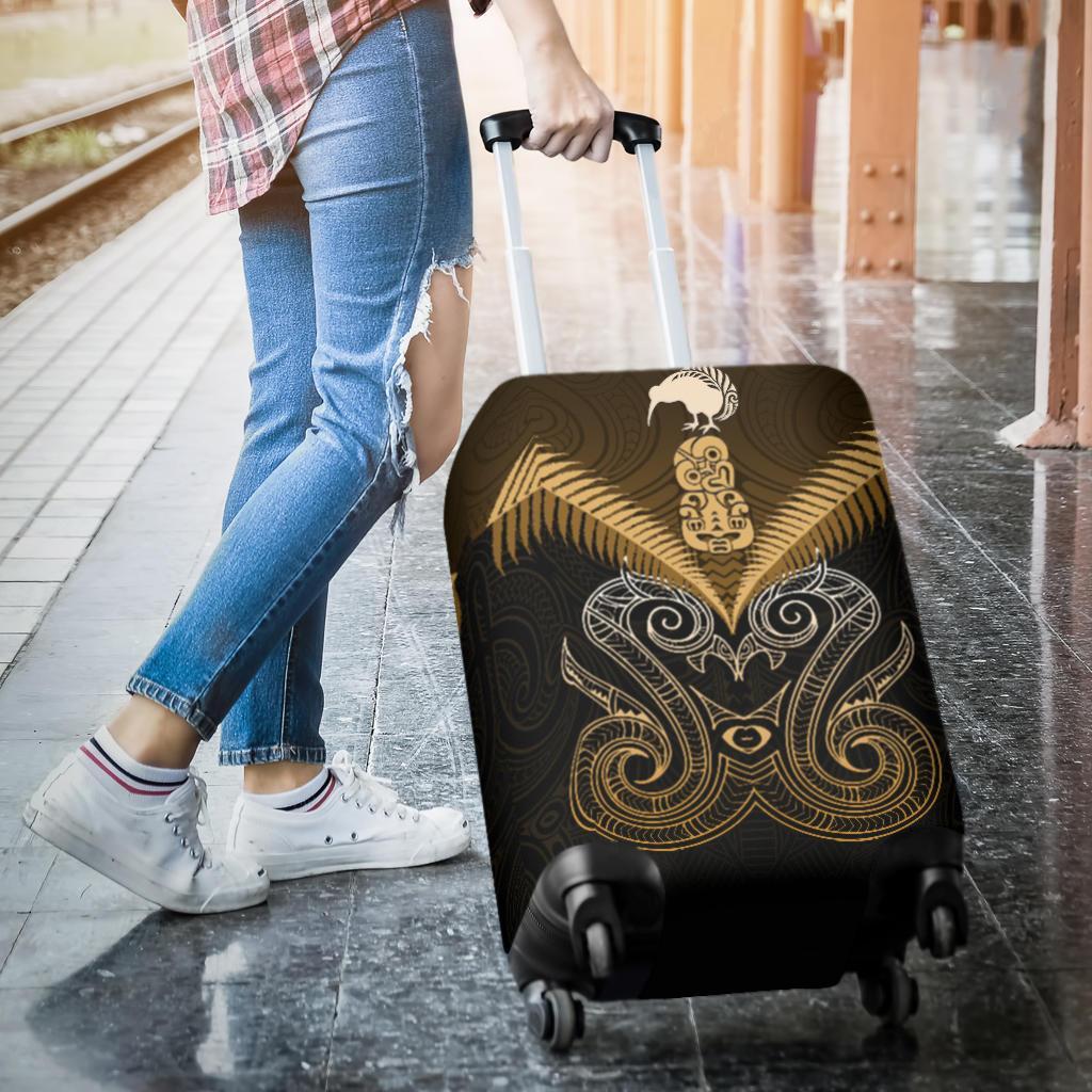 maori-manaia-new-zealand-luggage-covers-gold